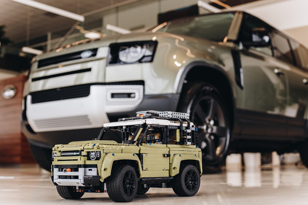 Land Rover Defender