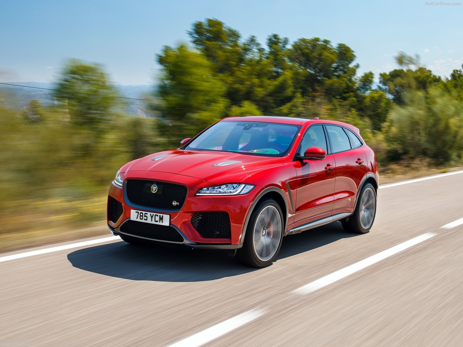 Jaguar F pace